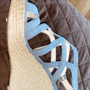 Jennifer Lopez high heels